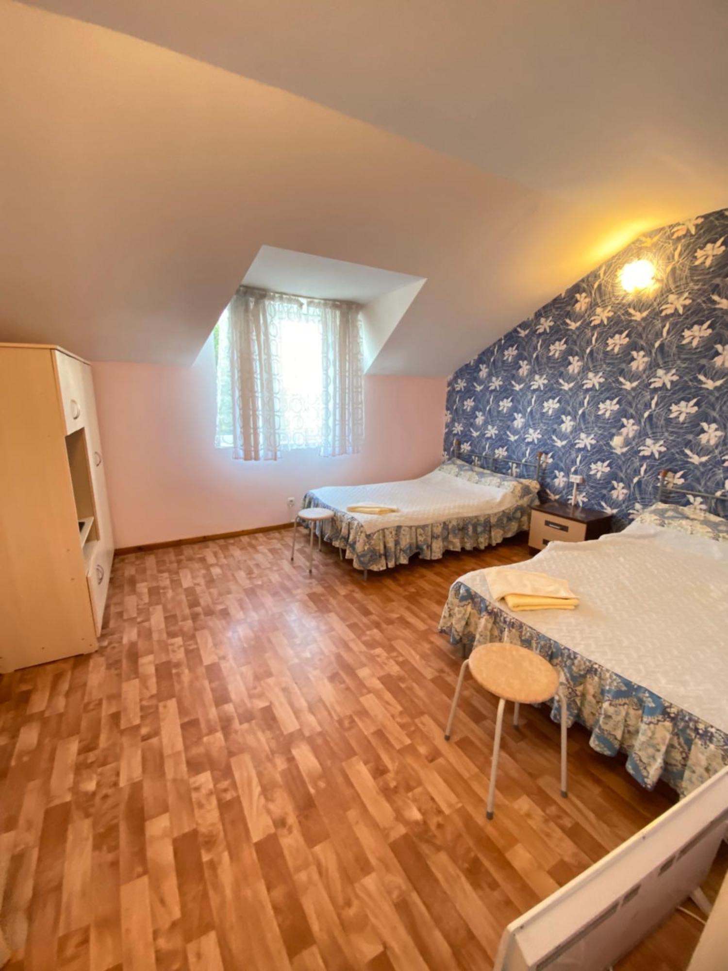 Osobyi Guest House Cholpon-Ata Esterno foto