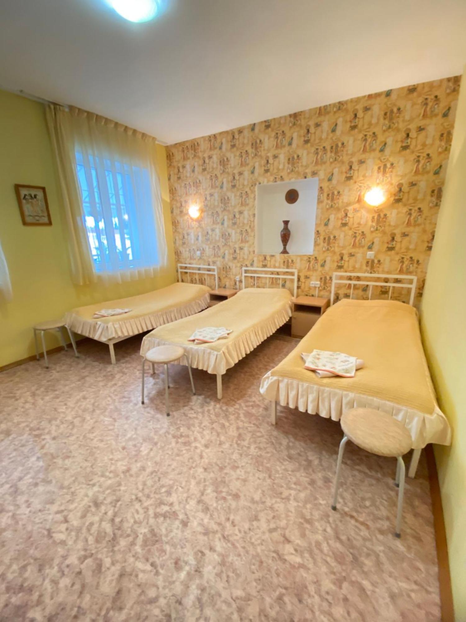 Osobyi Guest House Cholpon-Ata Esterno foto