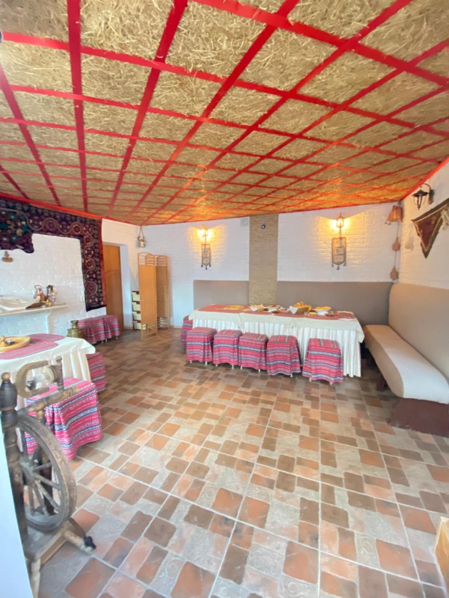 Osobyi Guest House Cholpon-Ata Esterno foto